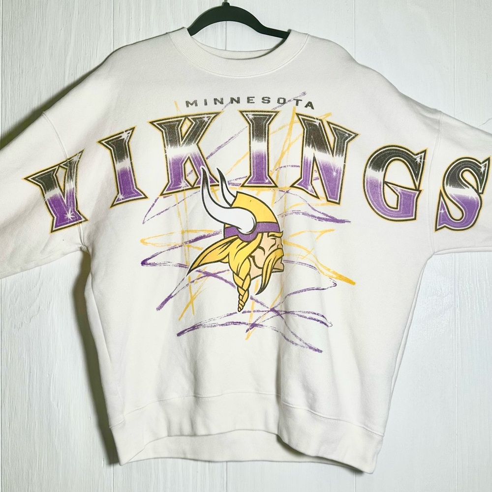 Minnesota Vikings White and Purple Crewneck